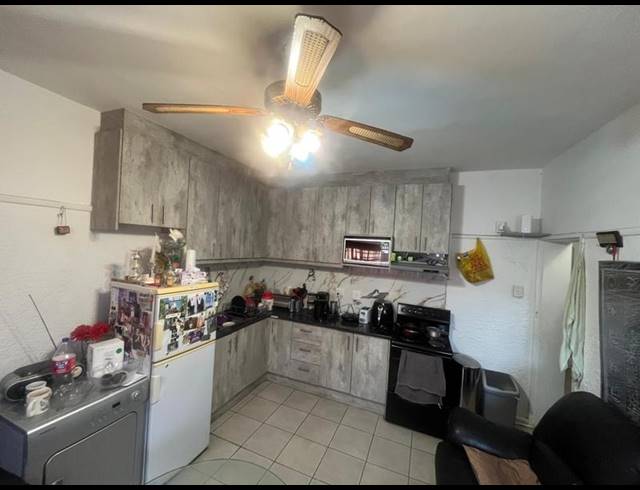 2 BEDROOM APARTMENT FOR SALE IN PAROW CENTRAL
